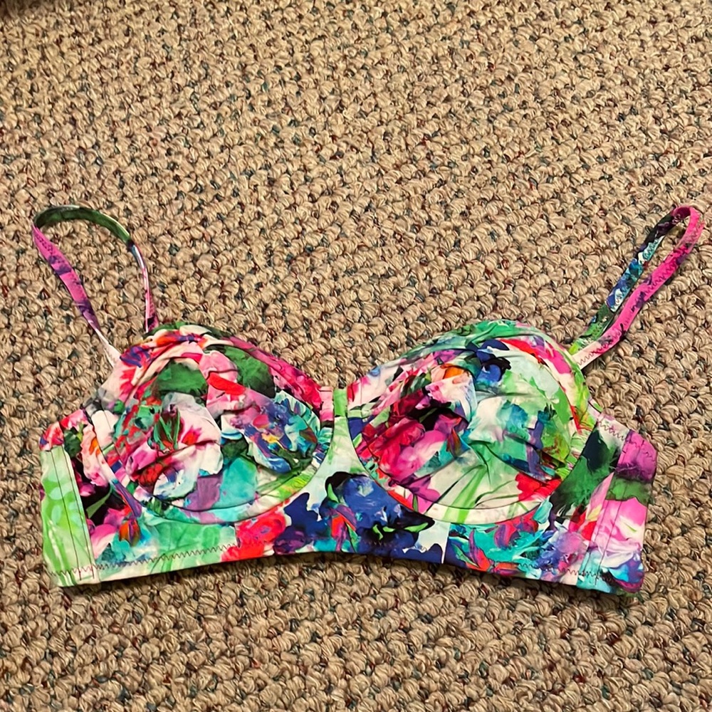 Floral bikini top